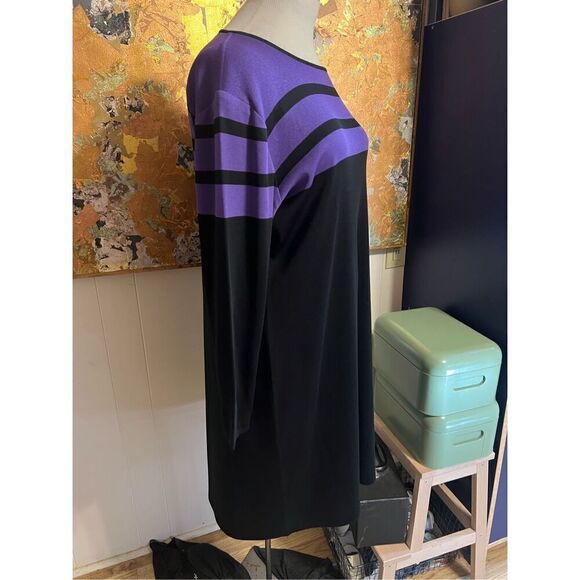 Exclusively Misook Woman Plus Size Black Sheath Dress W/Purple Stripes Size 2X - Picture 3 of 7